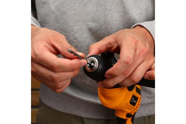 Ударная дрель DEKO DKID650W063-4085