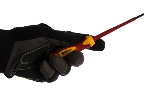 Диэлектрическая отвертка KENDO SL 4х0.8 мм, 100 мм, CrV 20404 00000073130