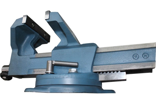 Быстрозажимные слесарные тиски АО Глазовский завод Металлист ТССБ-140 со штампованным основанием (ВЧ 50) 2010010112400