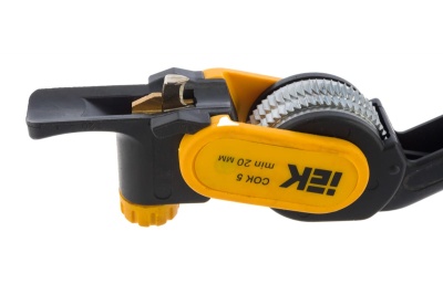 Инструмент для снятия изоляции IEK СОК-5 TPG-5