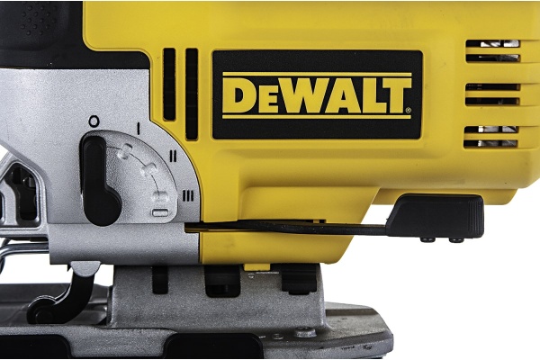 Лобзик DeWALT DW349