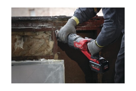 Аккумуляторная сабельная пила Milwaukee M18 FSX-121C FUEL Super SAWZALL 4933464484