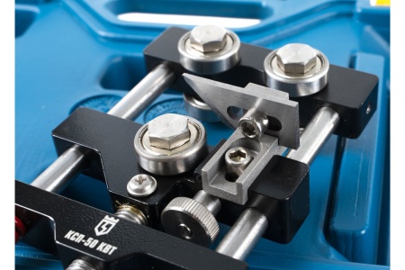 Инструмент для разделки кабеля из сшитого пэ КВТ КСП-50 61005