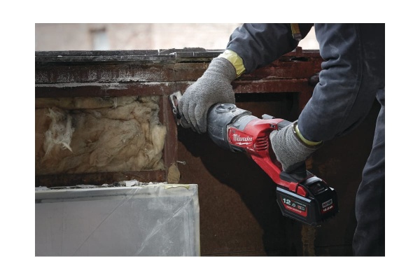 Аккумуляторная сабельная пила Milwaukee M18 FSX-121C FUEL Super SAWZALL 4933464484