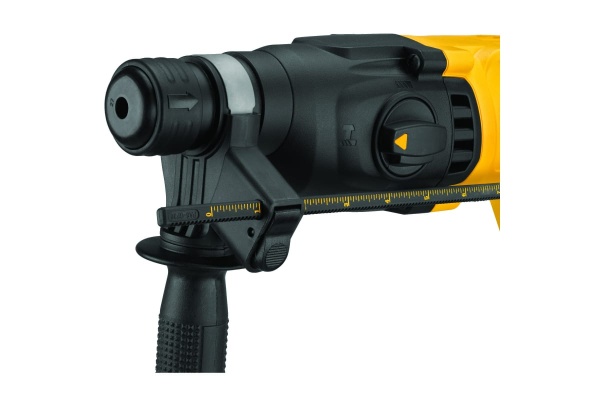 Бесщеточный перфоратор DEWALT DCH133N