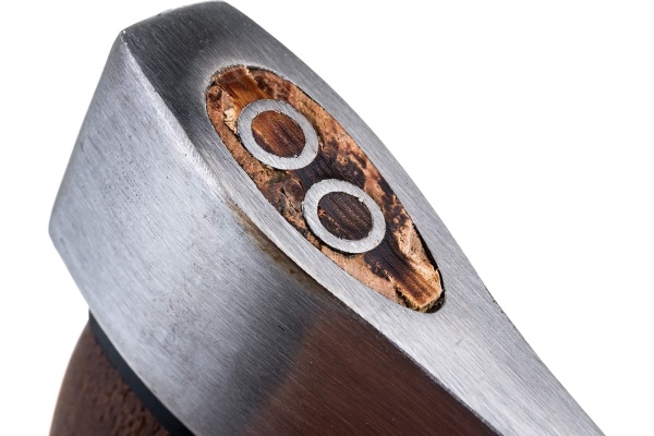Топор c деревянной Hickory ручкой NIKONA 38см, с чехлом, 800гр 65-671