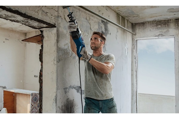 Сабельная пила Bosch GSA 120 06016B1020