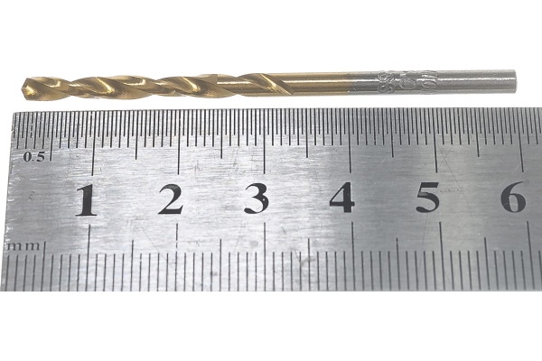 Сверло по металлу с покрытием нитридом титана (3х61х33 мм) Кратон 1 05 17 003 Сверло по металлу с покрытием нитридом титана (3х61х33 мм) Кратон 1 05 17 003