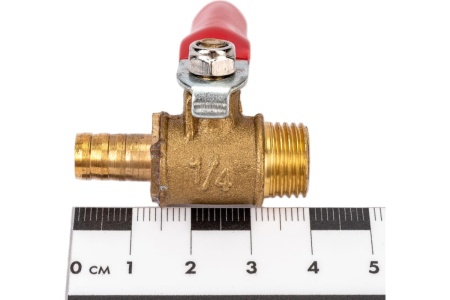 Краник латунный елочка 8 мм - резьба наружная 1/4" Pegas pneumatic 4407