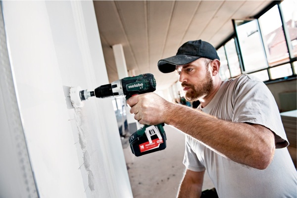 Аккумуляторный винтоверт Metabo BS 18 LT 602102800 Аккумуляторный винтоверт Metabo BS 18 LT 602102800