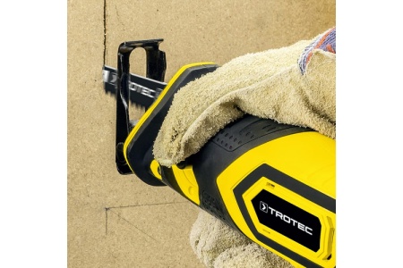 Аккумуляторная сабельная пила TROTEC PRCS 10-20 V 4431000110