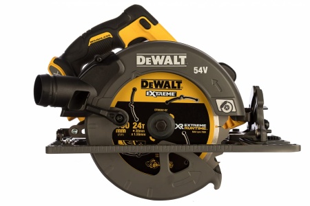 Аккумуляторная дисковая пила Bosch UniversalCirc 12 0.603.3C7.003