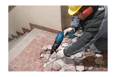 Перфоратор Bosch GBH 2-28 в L-case + набор оснастки 0615990L42