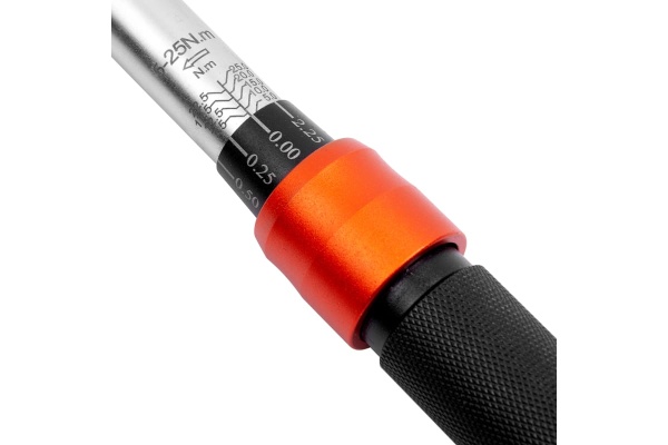 Динамометрический ключ AV Steel 1/4" 5-25Нм AV-507125