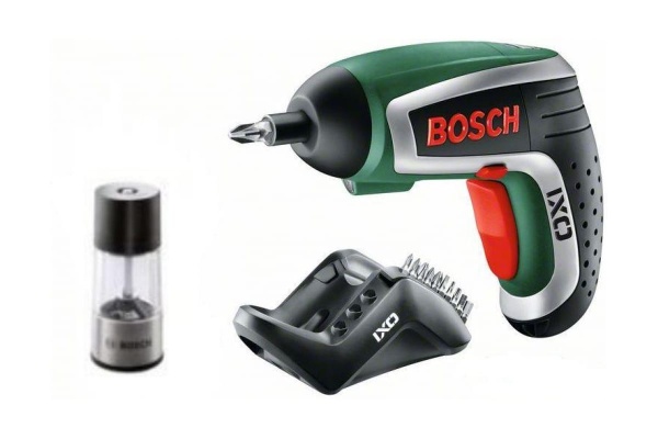 Аккумуляторный шуруповерт Bosch IXO Spice с насадками 0.603.981.007