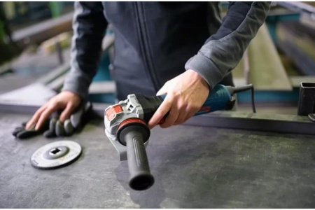 Угловая шлифмашина Bosch GWX 14-125 S 06017D2100