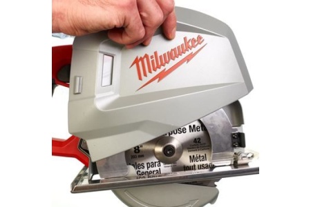 Дисковая пила Hitachi C13U