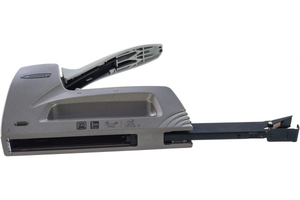 Мебельный степлер GROSS Aluminium 140 алюм. корпус, рег. удара, тип скобы 140, 300, 6-14 мм 41007