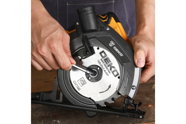 Дисковая пила Ryobi RCS1400-G 5133002778