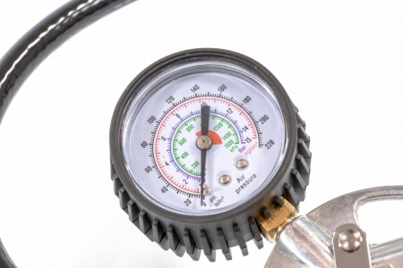 Пневматический пистолет для подкачки шин MATRIX 57322