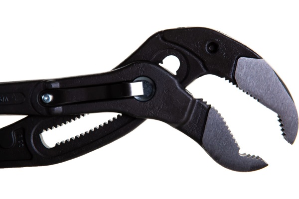 Универсальные переставные клещи KNIPEX КОБРА KN-8701400