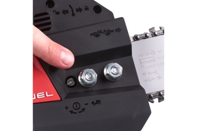 Аккумуляторная цепная пила Milwaukee M18 FCHSC-121 FUEL 4933471442