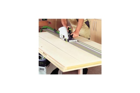 Дисковая пила Stanley STSC1618