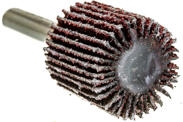 Круг лепестковый (20x20x6 мм; Р80) для дрели MATRIX 74102