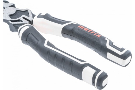 Комбинированные плоскогубцы MATRIX PRO 185 мм, усиленная система 17060