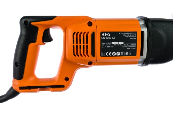 Сабельная пила AEG US 1300 XE 4935413235 Сабельная пила AEG US 1300 XE 4935413235