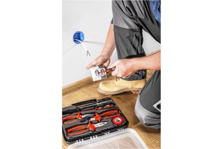 Набор шарнирно-губцевого инструмента с отвертками NEO Tools, 7 шт. 01-305