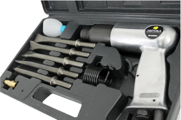 Пневмомолоток с набором зубил ЭВРИКА 9 предметов ER-83502K