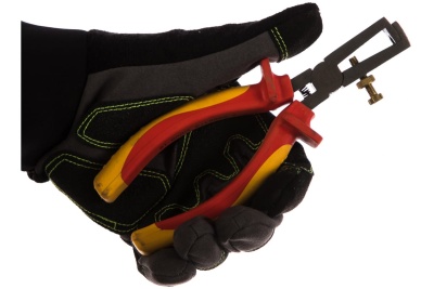 Диэлектрические клещи для снятия изоляции Berger BG 1000V 175 мм BG1210