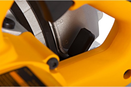 Дисковая пила DeWALT D 23550