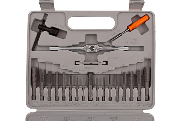 Набор метчиков и плашек SPARTA М3-М12, плашко-метчикодержатель, 40 предметов, в пластиковом боксе 773155
