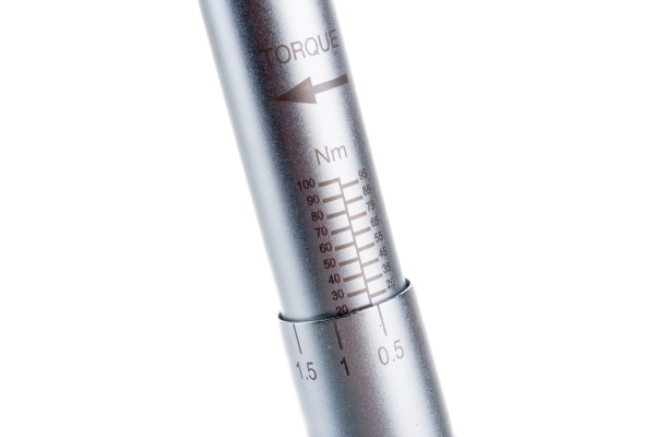 Динамометрический ключ KING TONY серии EXACT, 1/2, 20-100 Нм, футляр 34462-3DG Динамометрический ключ KING TONY серии EXACT, 1/2, 20-100 Нм, футляр 34462-3DG