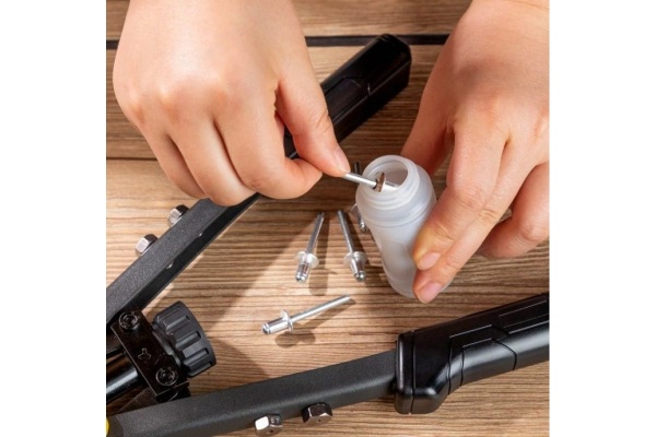 Двуручный заклепочник DELI DL236913 330мм, носовая часть из хромомолибденовой стали, сменные насадки 2,4–3,2–4,0–4,8–6,4 мм 98414