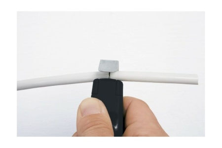 Инструмент с поворотным резцом для снятия ПВХ оболочки круглых кабелей Wiha wih44240