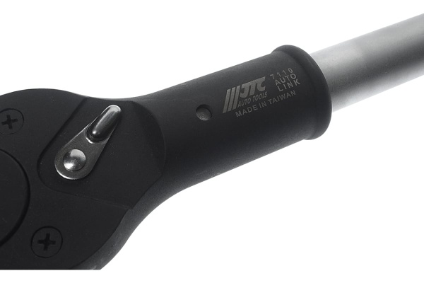 Трещотка JTC 1" 24-зубцовая, с металлической рукояткой, длина 660 мм JTC-7110 Трещотка JTC 1" 24-зубцовая, с металлической рукояткой, длина 660 мм JTC-7110