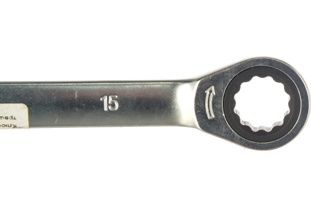 Комбинированный ключ с трещоткой 15мм AV Steel  AV-315015