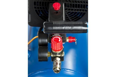 Воздушный поршневой безмасляный компрессор Зубр ПРОФЕССИОНАЛ 230л/мин, 24л, 8Атм, 2500Вт, 220В ЗКП-230-24-2.5