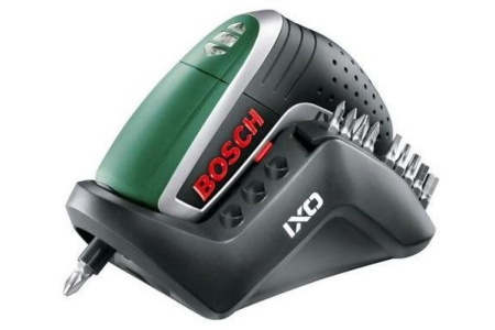Аккумуляторный шуруповерт Bosch IXO IV full 0.603.981.025