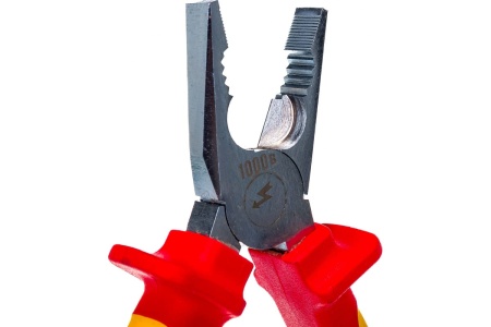 Диэлектрические комбинированные плоскогубцы до1000В, 180мм Зубр ЭКСПЕРТ ЭЛЕКТРОМОНТАЖНИК 22145-1-18 Диэлектрические комбинированные плоскогубцы до1000В, 180мм Зубр ЭКСПЕРТ ЭЛЕКТРОМОНТАЖНИК 22145-1-18