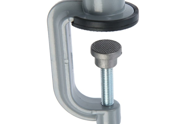 Мини-тиски TUNDRA алюминиевые  винтовой зажим, поворотный шарнир, 75 мм 7003026