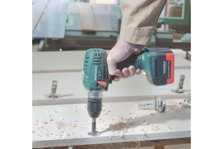 Аккумуляторный винтоверт Metabo BS 14.4 LT Compact 602137870 Аккумуляторный винтоверт Metabo BS 14.4 LT Compact 602137870