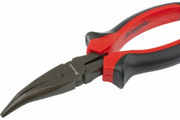 Изогнутые длинногубцы 160 мм, двухкомпонентные рукоятки MATRIX Black Nickel 17458