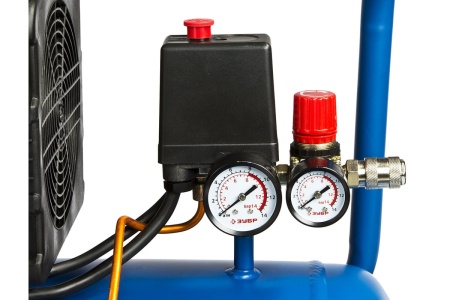 Поршневой безмасляный компрессор 230л/мин ЗУБР Профессионал ЗКП-230-50-2.5