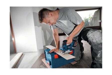 Аккумуляторный лобзик Bosch GST 18 V-LI B 0.601.5A6.102