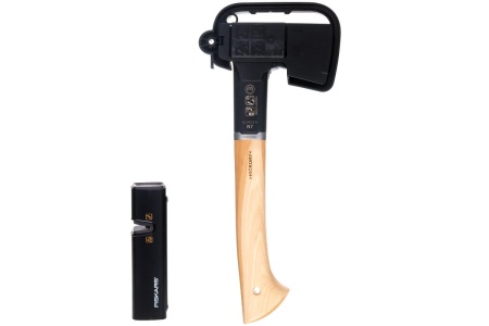 Набор Fiskars: топор универсальный Norden N7 NC COC 021366 FSC Mix + точилка 1051146