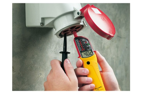 Промышленный тестер напряжения FLUKE T140/VDE
